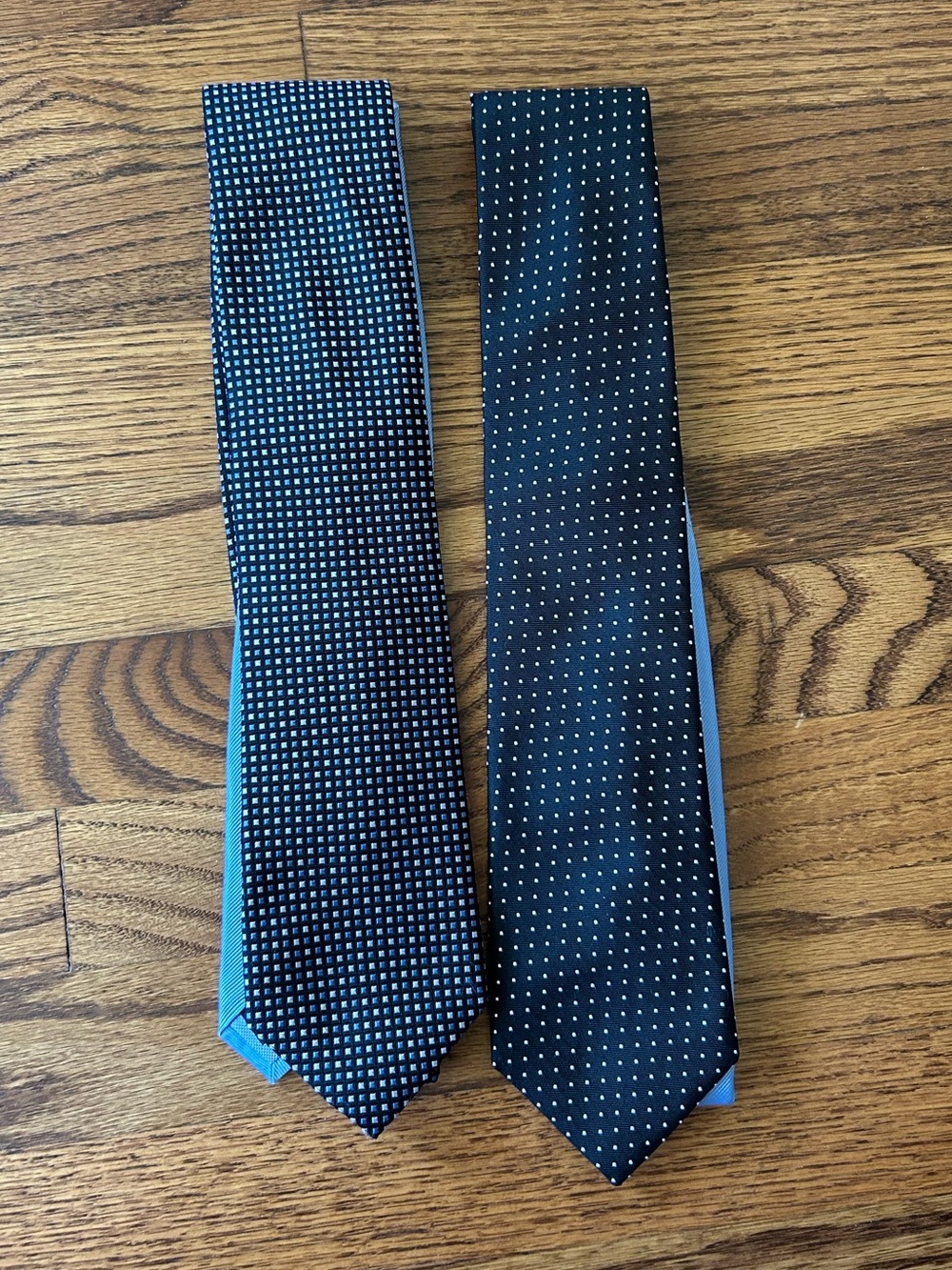 Bundle 2 Tommy Hilfiger Ties Black/Blue